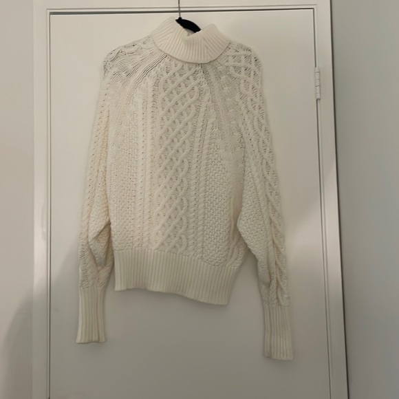White oversized turtle neck sweater. Cropped length. - Picture 3 of 5